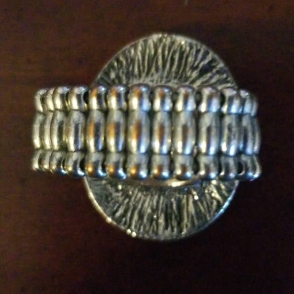 Silver Ring with red stone - Picture 2 of 3